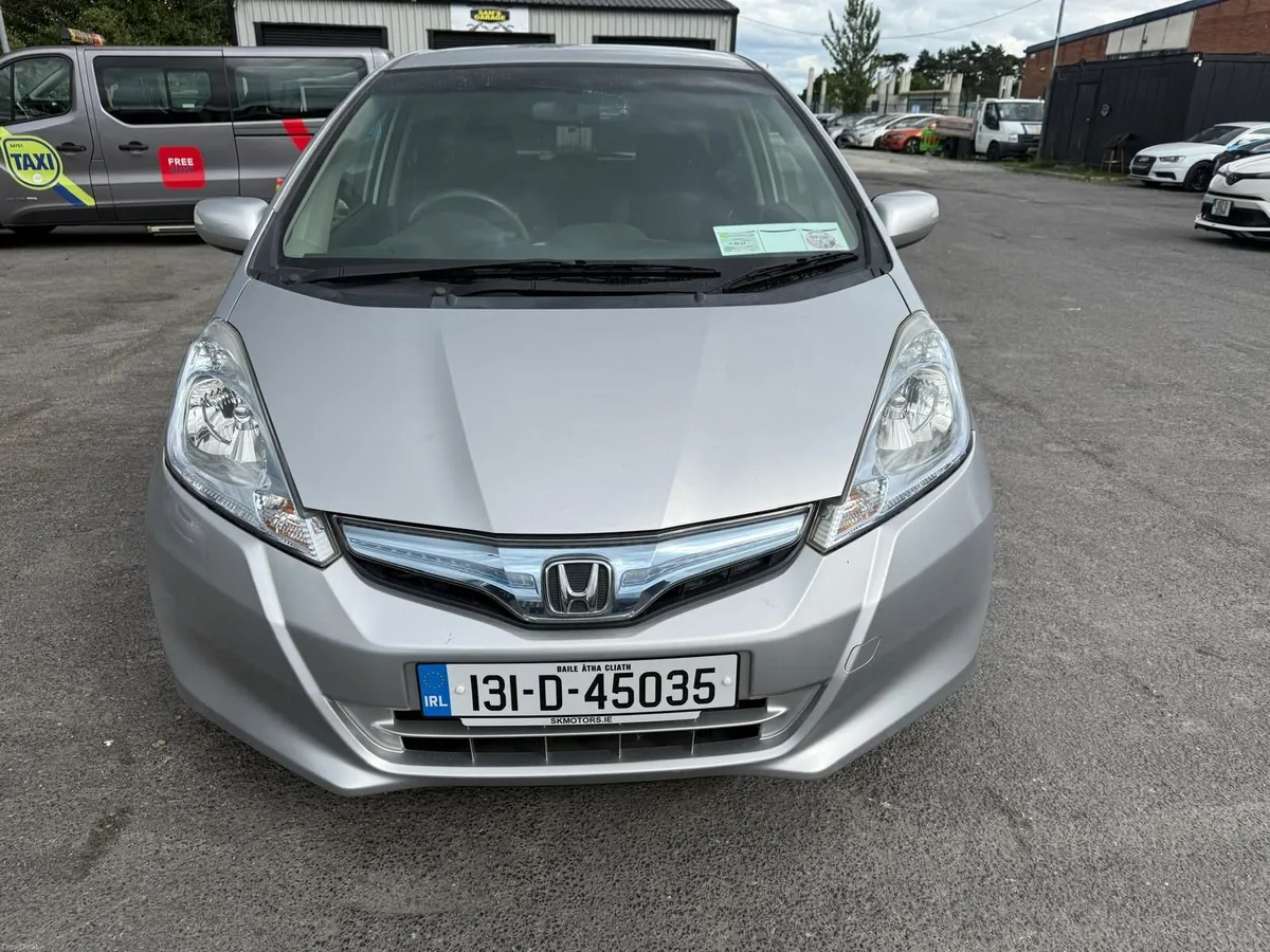 Honda Fit 2013 - Image 4