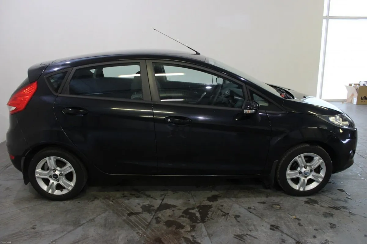 Ford Fiesta 1.25 82 PS Style - Image 3