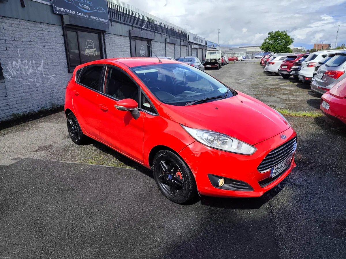 Ford Fiesta 2013 - Image 2