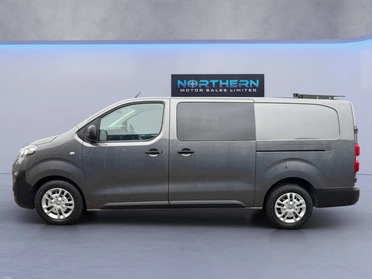 2022 Vauxhall Vivaro Crew Van - Image 4
