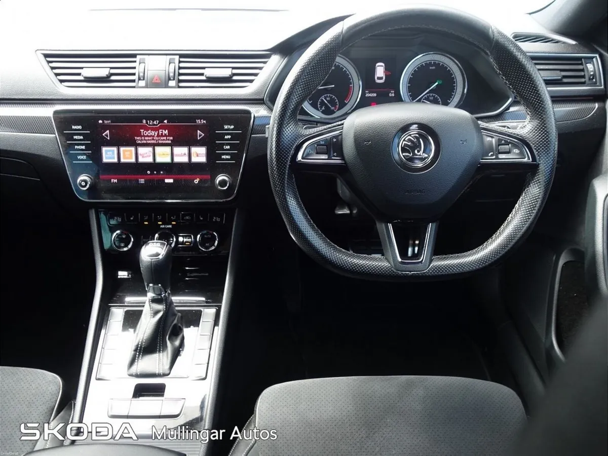 Skoda Superb 2.0 TDI 150bhp Sportline DSG Com - Image 2