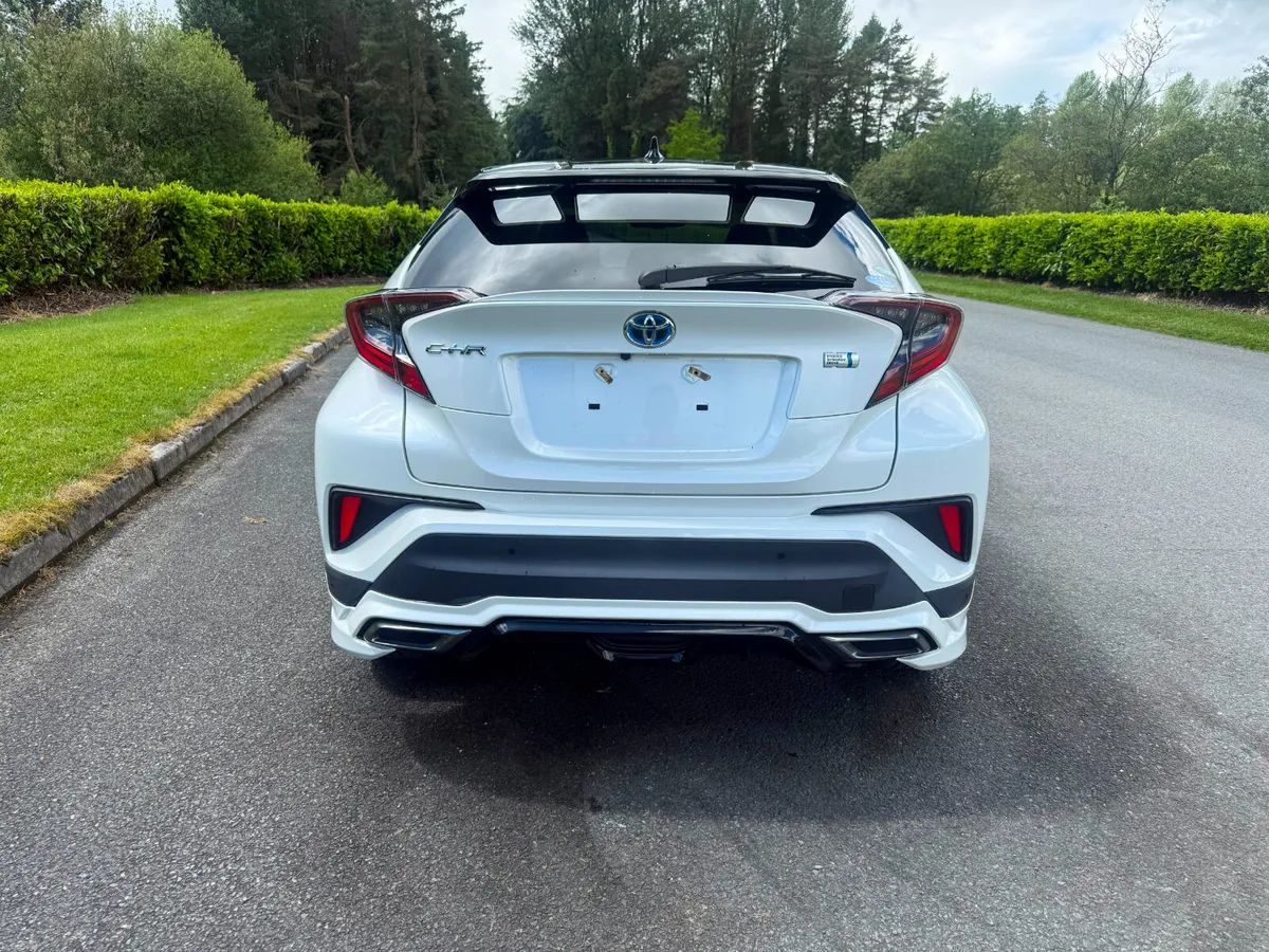 TOYOTA CHR G-LED EDITION AUTO 2018 - Image 3