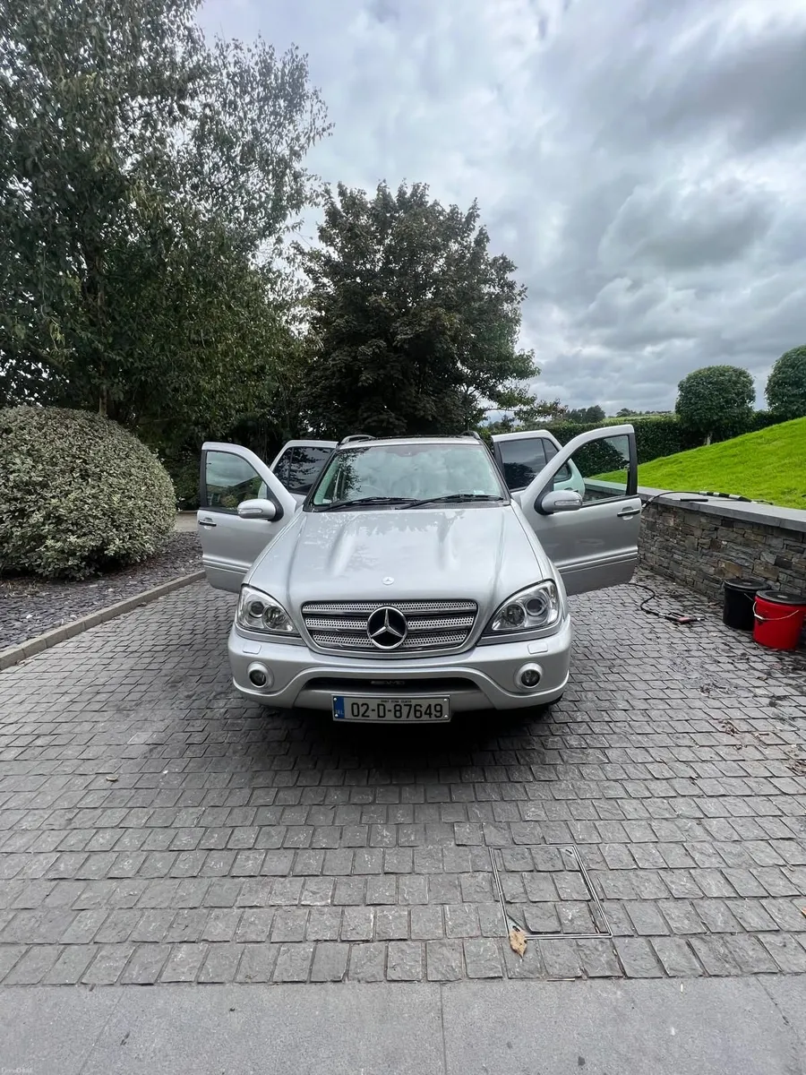 Mercedes ML55 AMG V8 2002 - Image 3