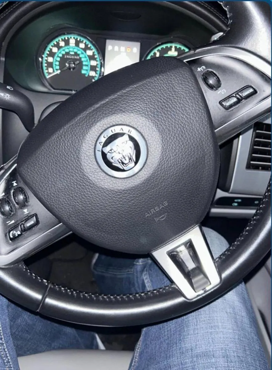 Car - Image 1