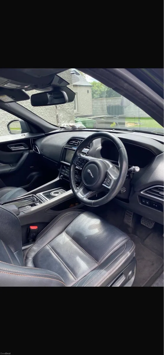 Jaguar f pace - Image 4