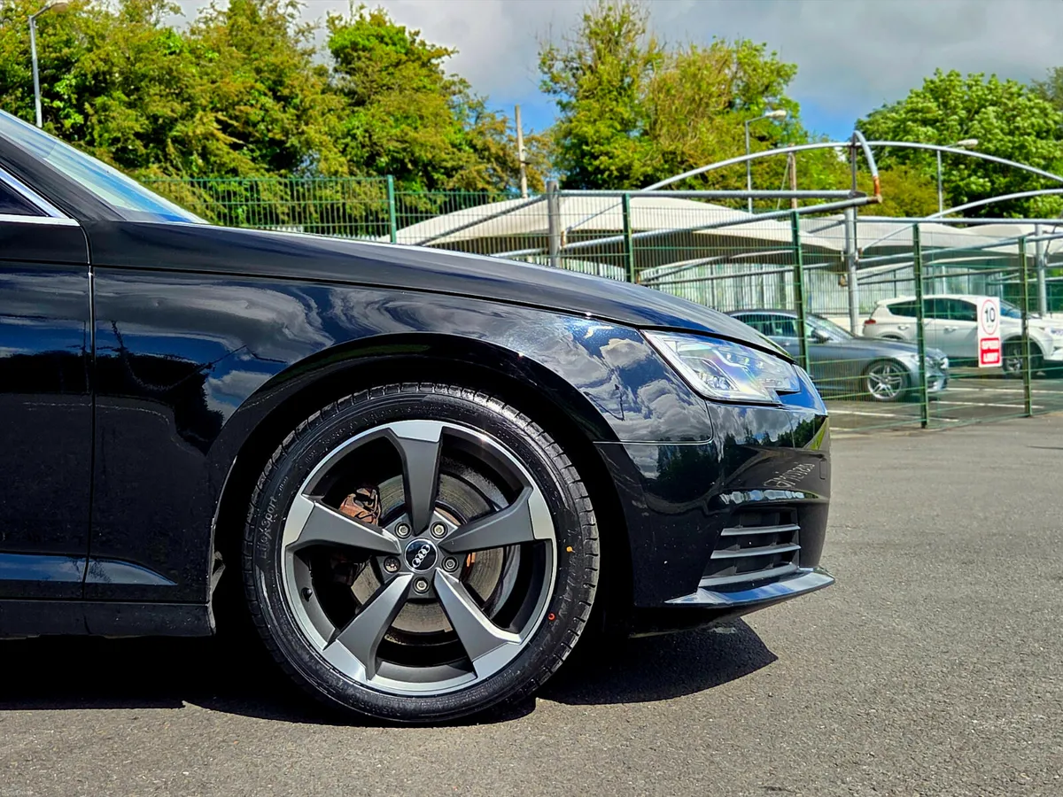 ***LOW KMs*** Audi A4 2.0TDi - Automatic - Image 4