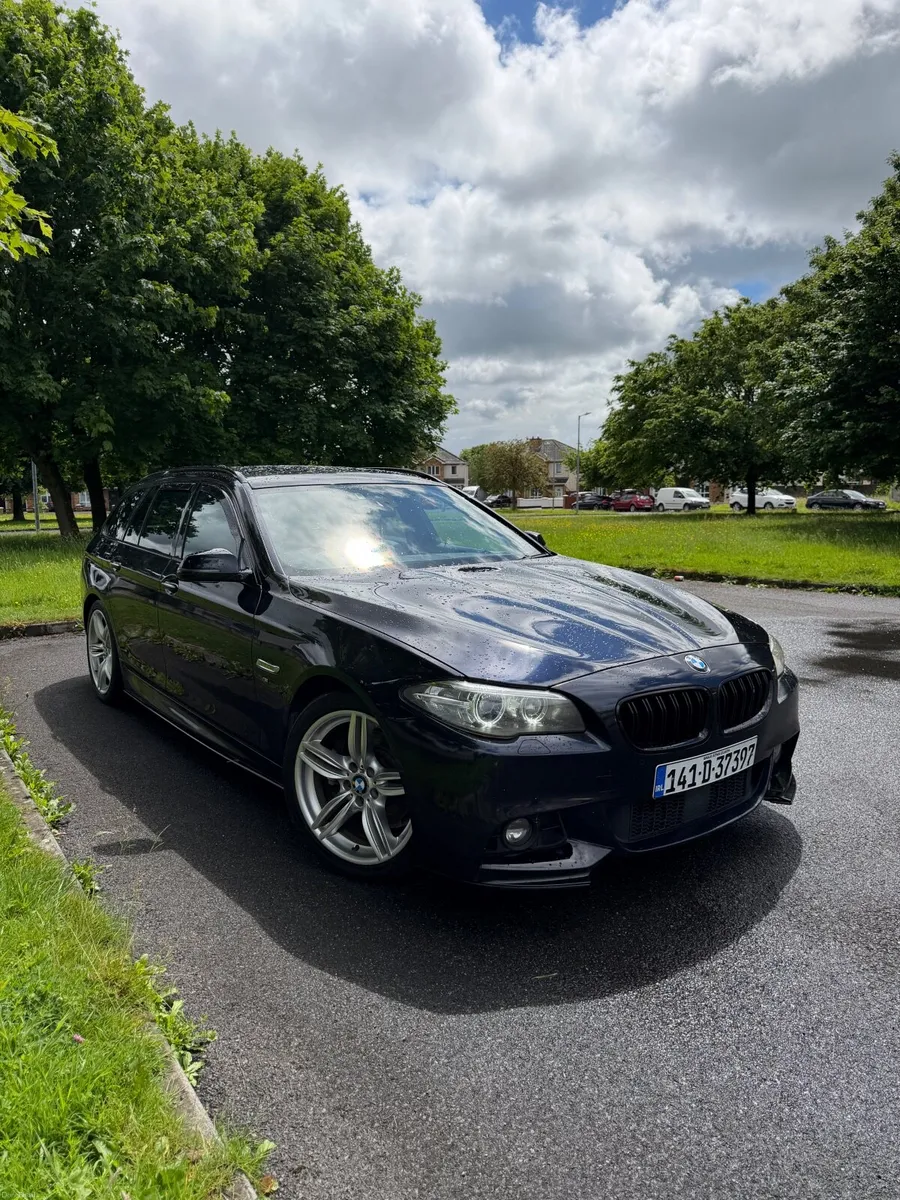BMW 5-Series 2014 M Sport High Spec - Image 2