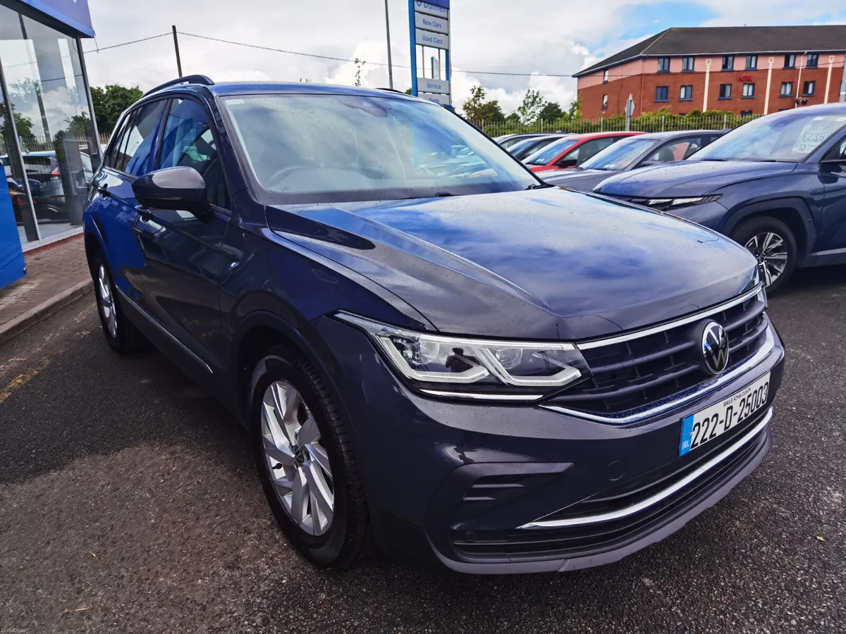 VOLKSWAGEN TIGUAN 1.4 TSI LIFE AUTOMATIC PHEV - Image 3