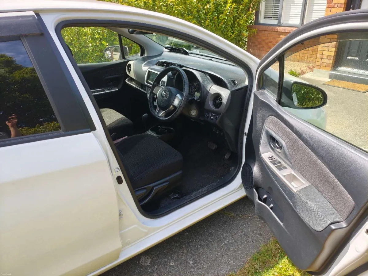 2016 Toyota Vitz Automatic - Image 3