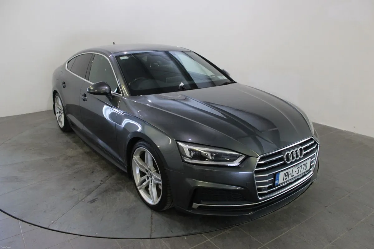 Audi A5 40TFSI 190HP S Line - Image 1