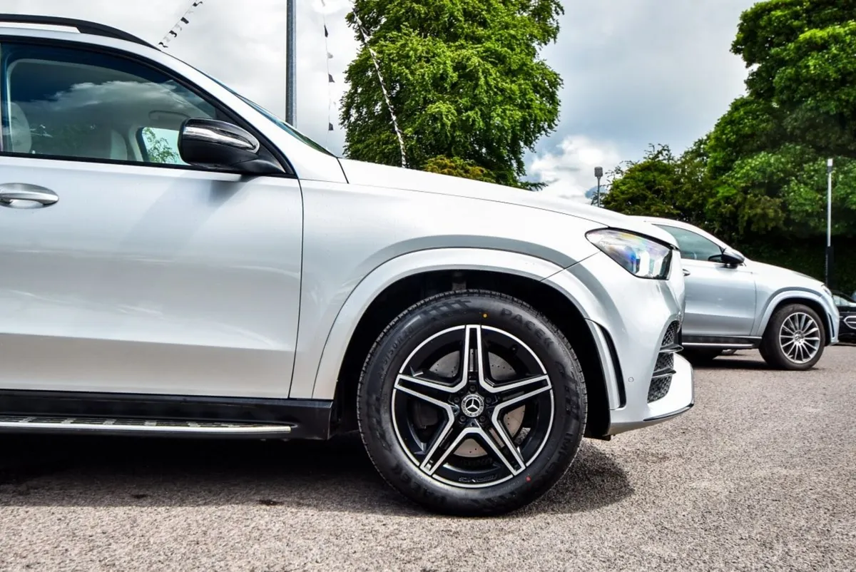 Mercedes-Benz GLE 7 Seat 300d AMG 4Matic 245bhp - Image 6
