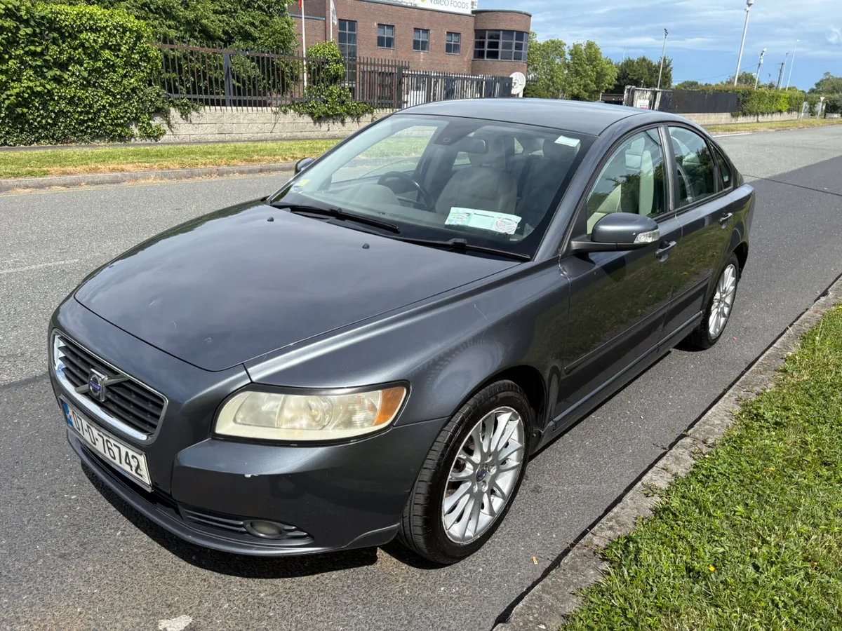 Volvo S40 Tax and tested - Image 3