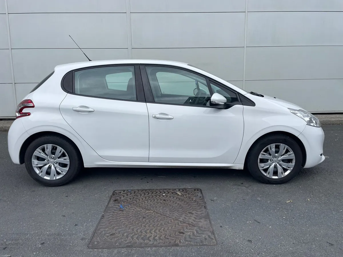 2015 Peugeot 208 NCT & TAX - Image 4