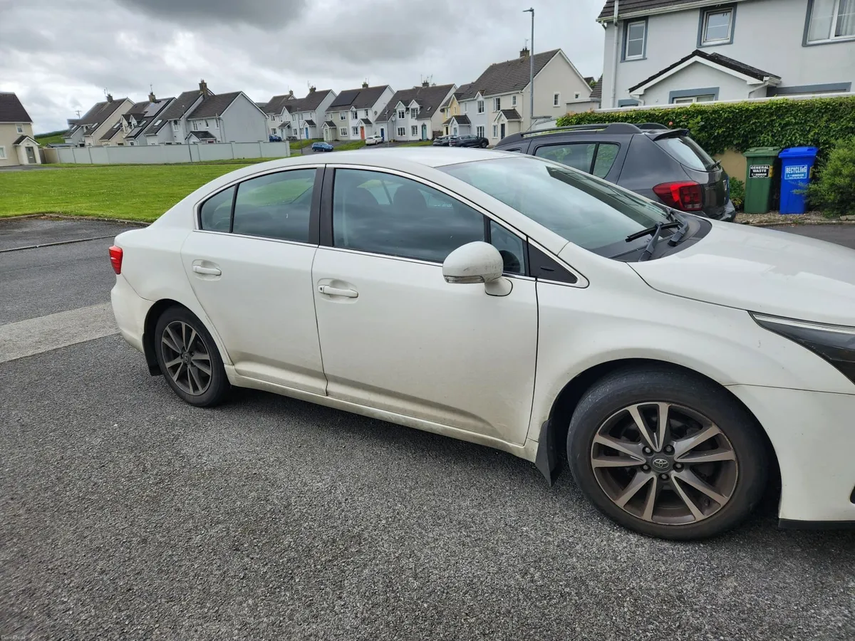 Toyota Avensis 2014 - Image 5