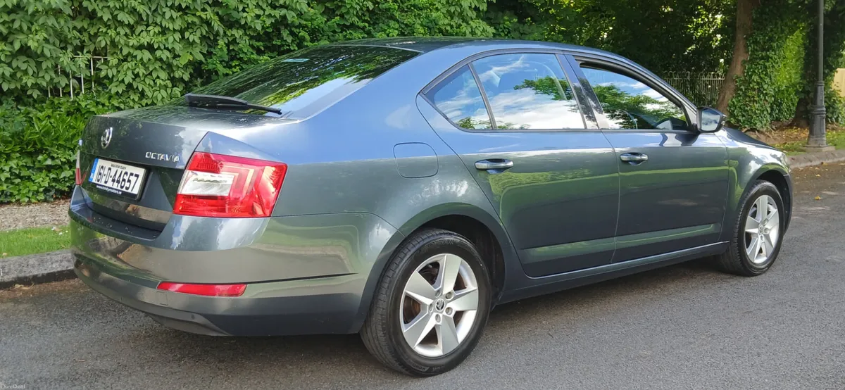 Skoda Octavia 2016 1.2 TSi AMBITION 5dr - FSH - Image 3