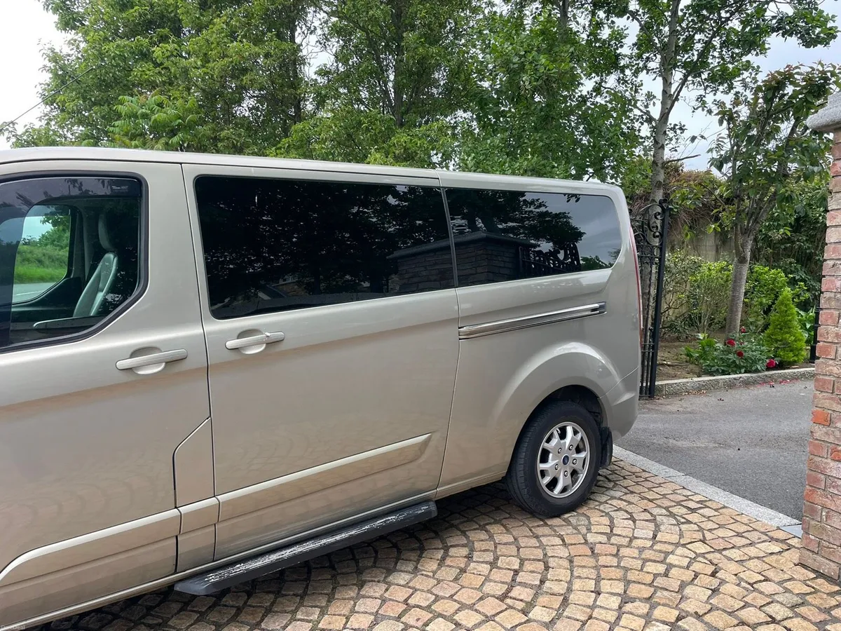 Ford Transit Tourneo Custom - Image 2
