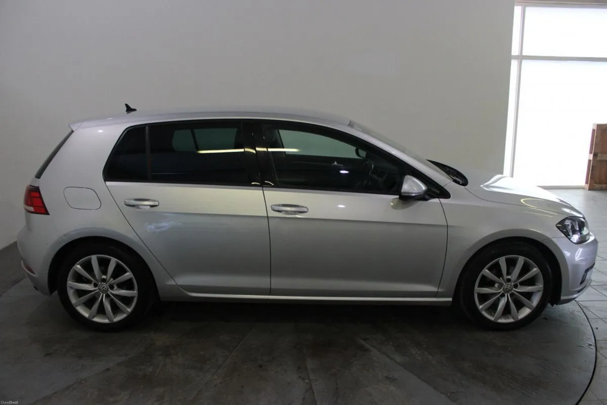 Volkswagen Golf 1.6 TDI 115HP Highline - Image 3