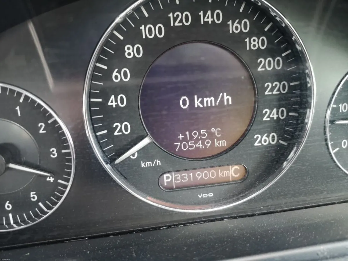 Mercedes-Benz E-Class 2007 - Image 3