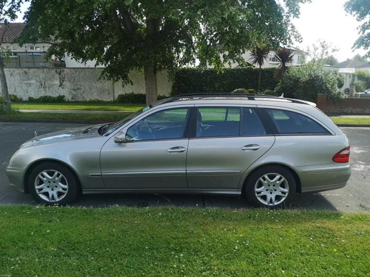 Mercedes-Benz E-Class 2007 - Image 1