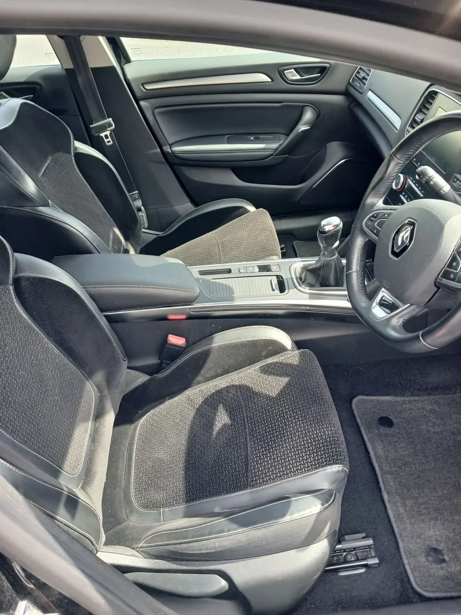 Renault Megane 2018 - Image 5