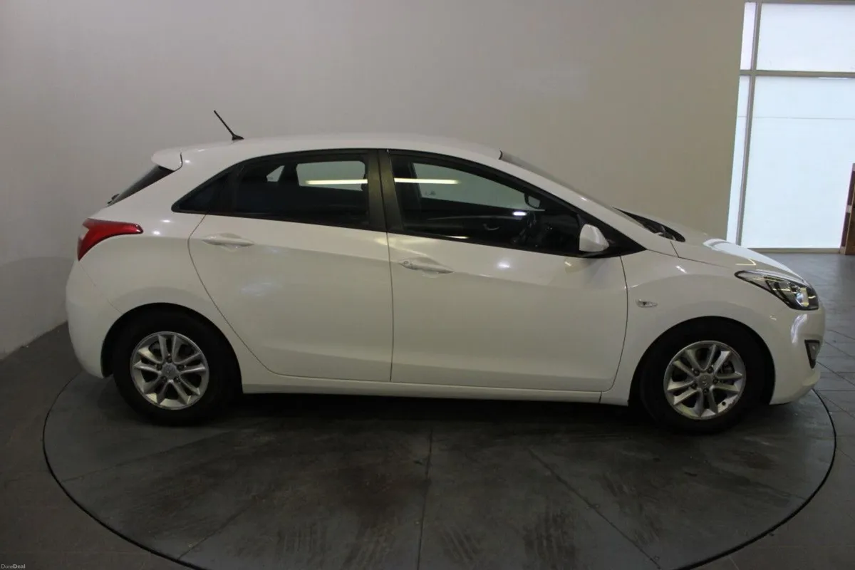 Hyundai i30 ACTIV BLDR - Image 3