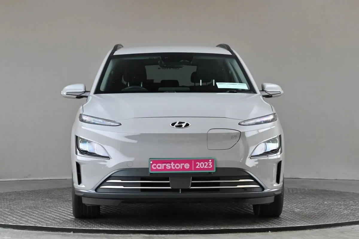 Hyundai KONA EV PREMIUM - Image 2