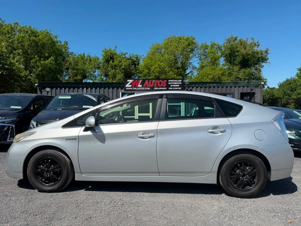 12 TOYOTA PRIUS 1.8 HYBRID - Image 4