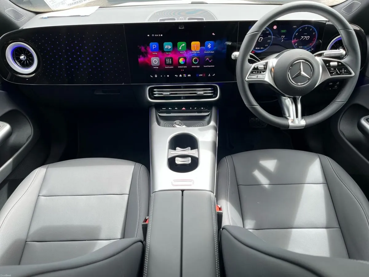 Mercedes-Benz CLA 200 Progressive Line HEV Coupe * - Image 4