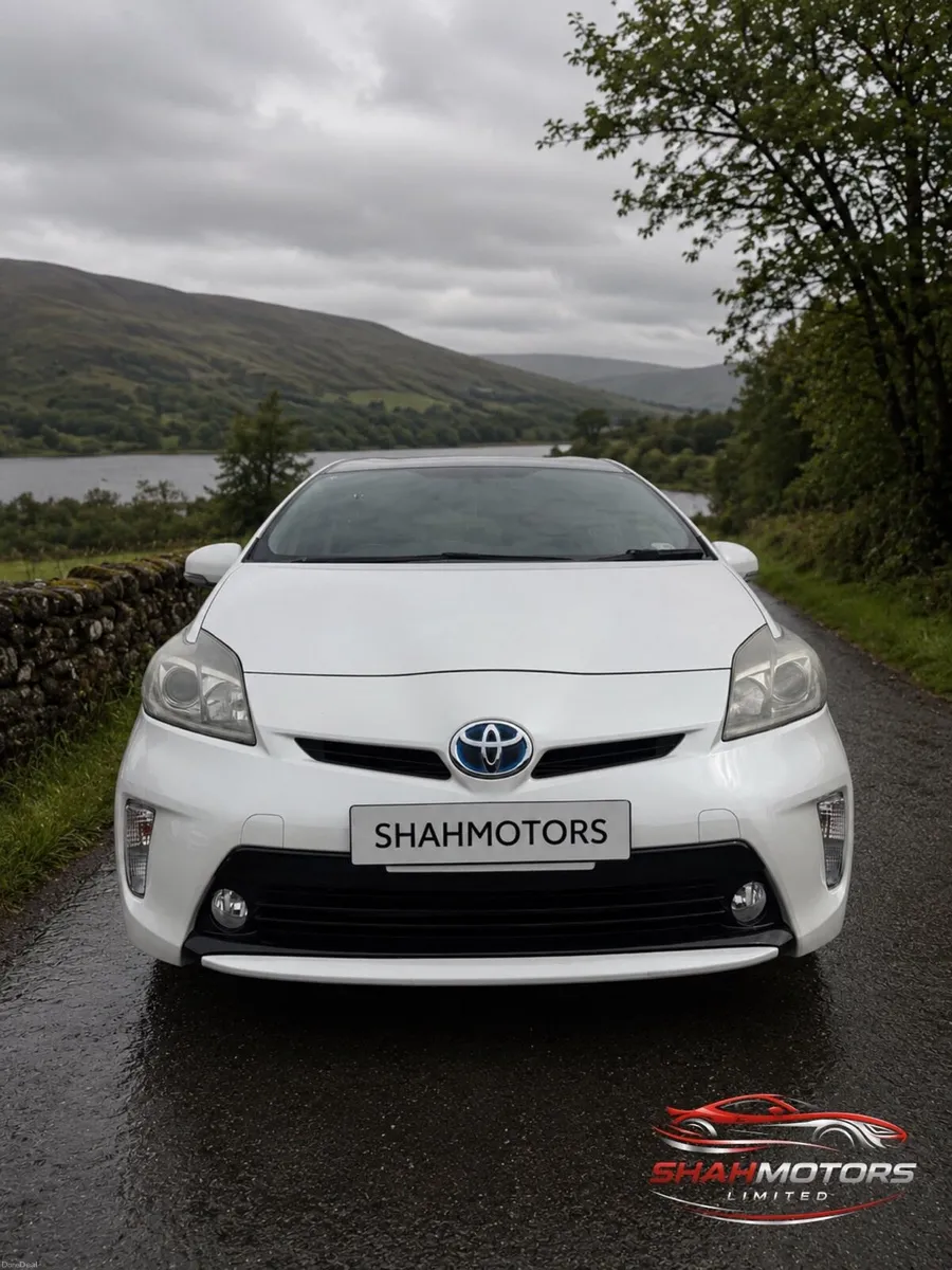 2014 Toyota Prius 1.8 Petrol Hybrid - Image 1