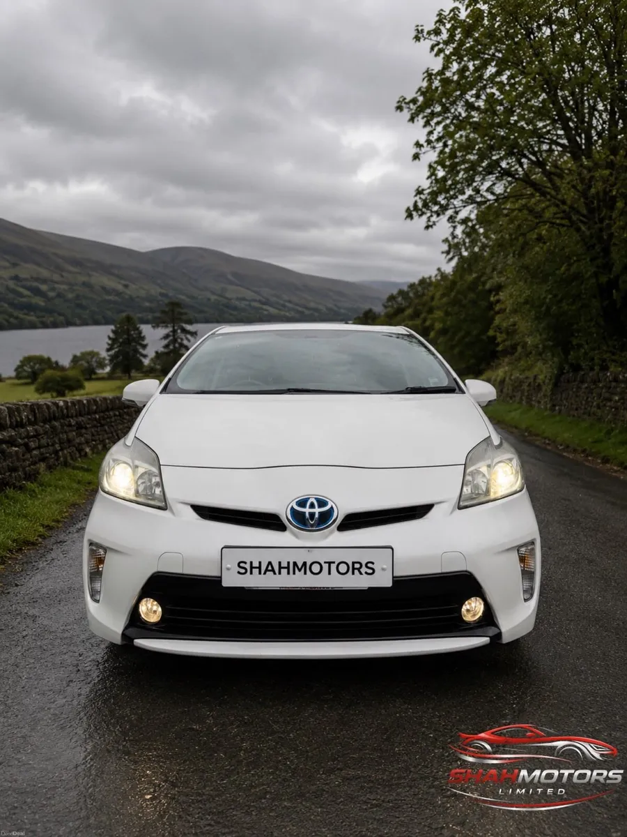 2014 Toyota Prius 1.8 Petrol Hybrid - Image 4