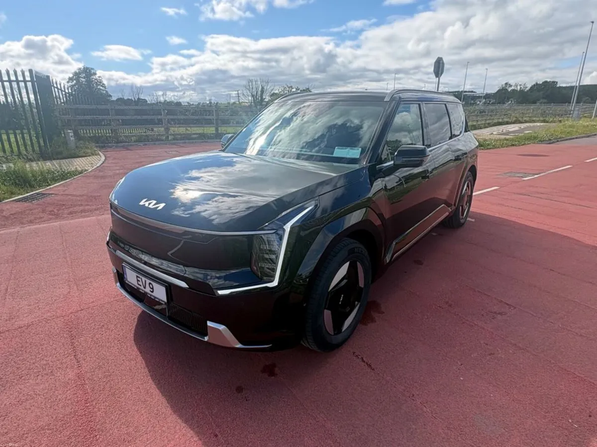 Kia EV9 - Image 4