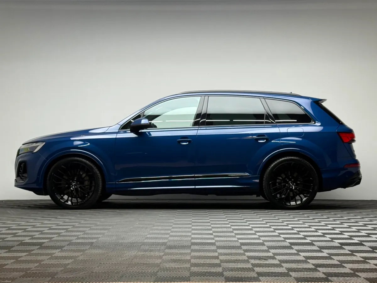 Audi Q7 S LINE 55 TFSI E QUATTRO *PAN ROOF* - Image 4