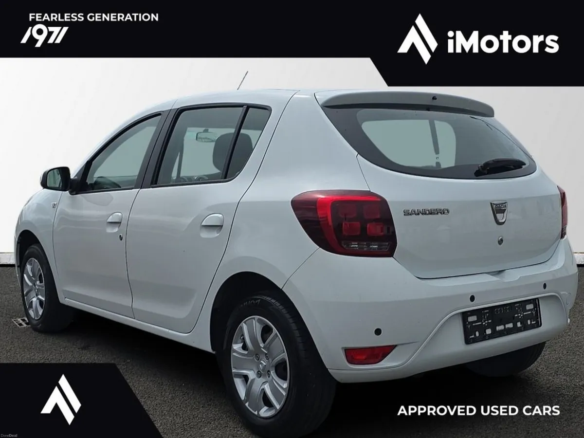 Dacia Sandero 0.9 TCE Comfort 5DR - Image 2