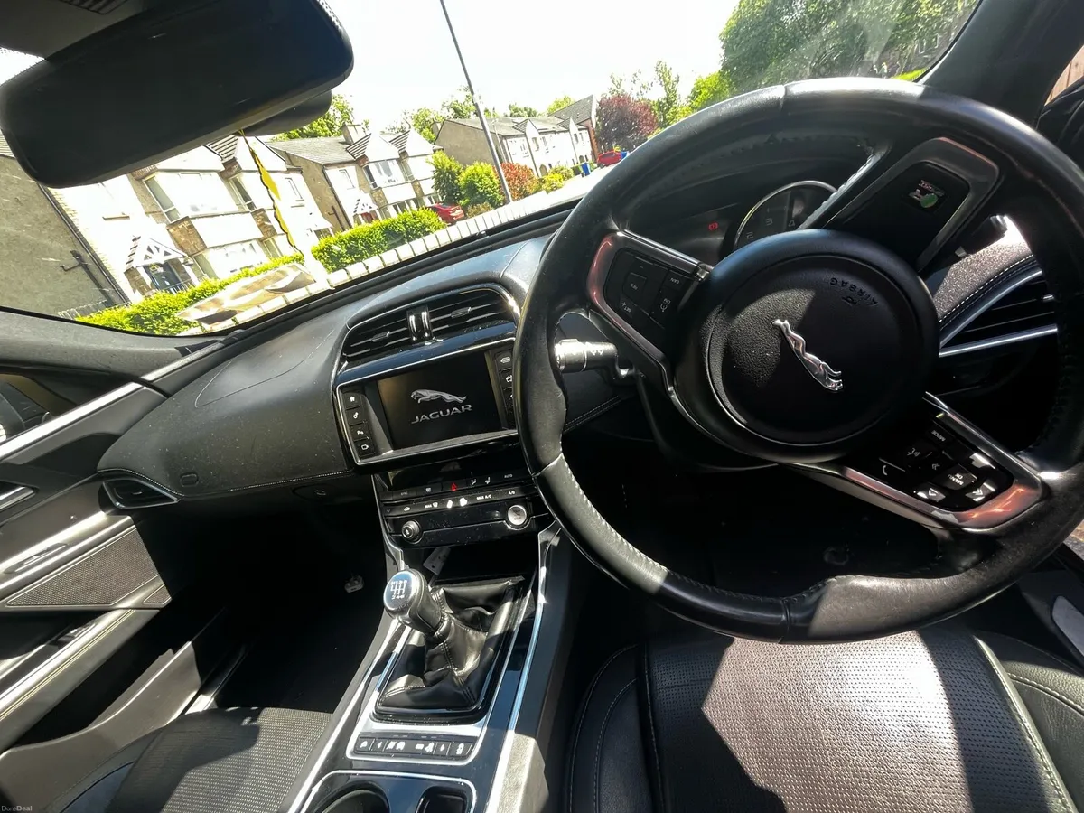 2016 Jaguar XE R-Sport 2.0 Diesel - Image 3