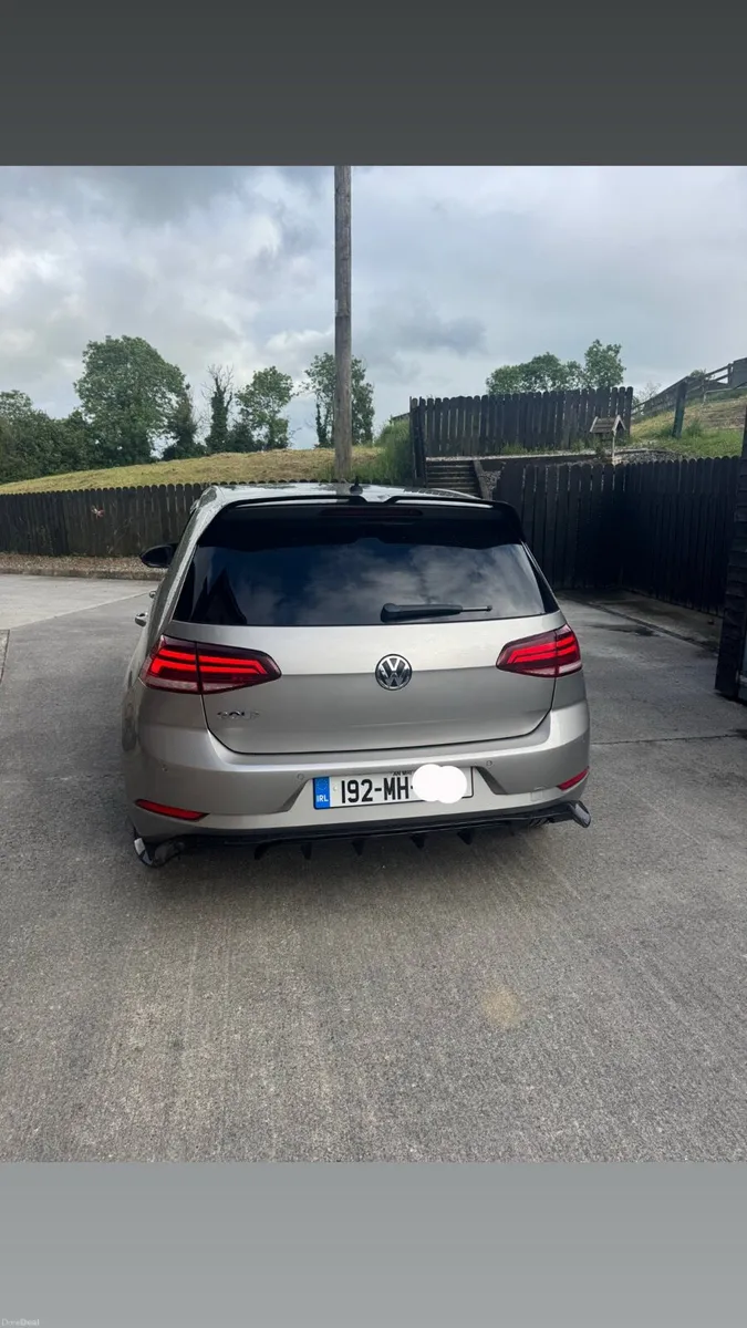 Volkswagen Golf 1.6 Diesel 2019(192) - Image 2
