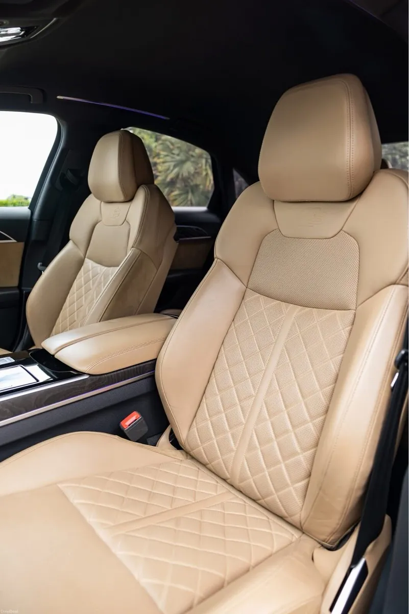 Audi A8 - Image 4