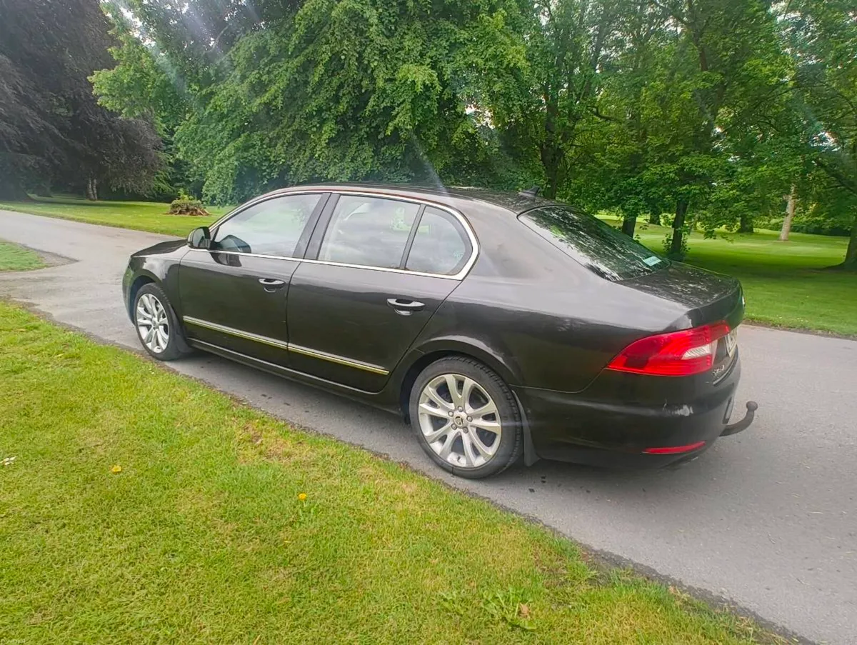 2014 Skoda Superb 2.0 Manual Elegance - Image 2