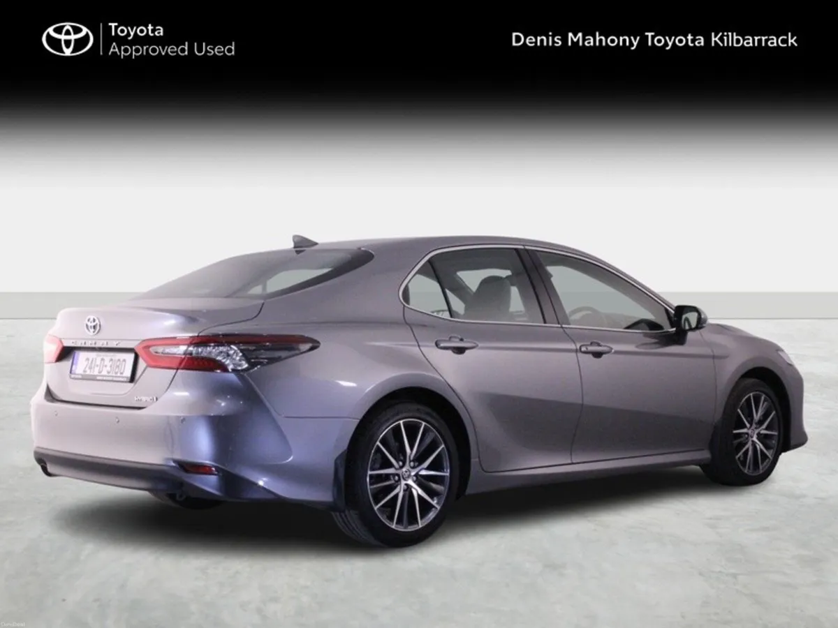 Toyota Camry CAMRY PLATINUM EDITION - Image 2