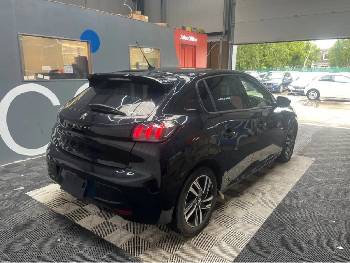 Peugeot 208 Automatic - 1.2 Petrol - Reverse Camer - Image 2