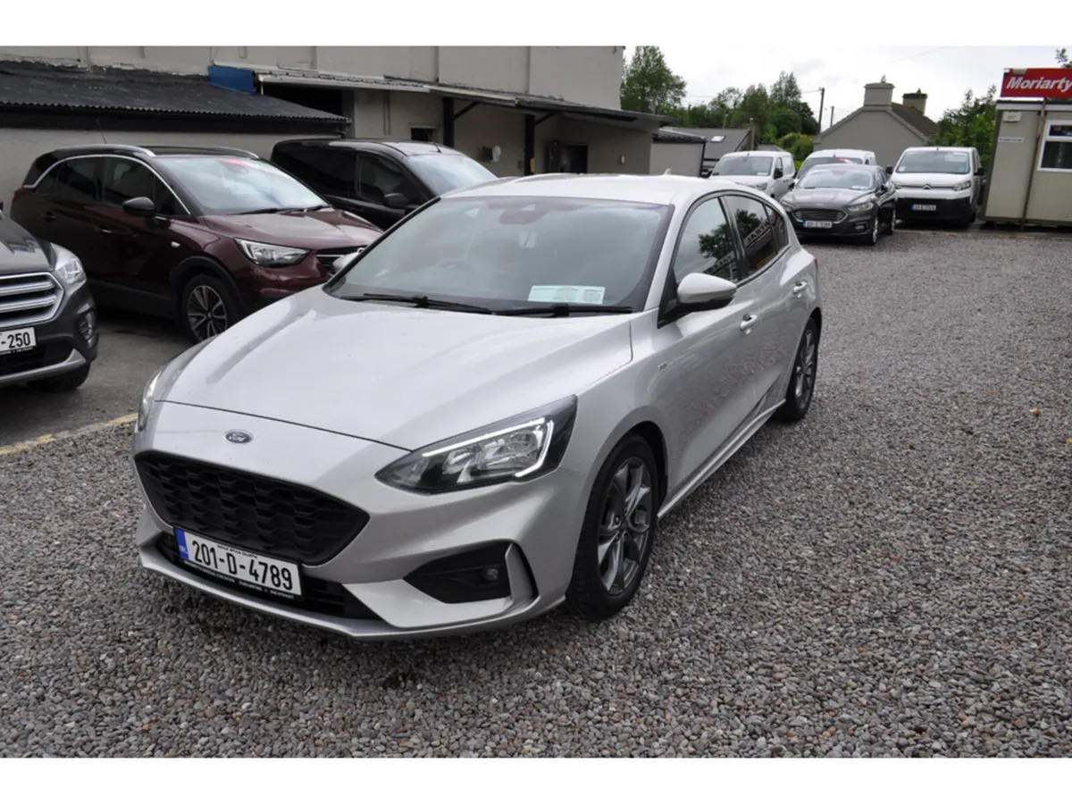 Ford Focus ST-LINE 5DR 1.5 TD 120 S6.2 M6 4DR - Image 3