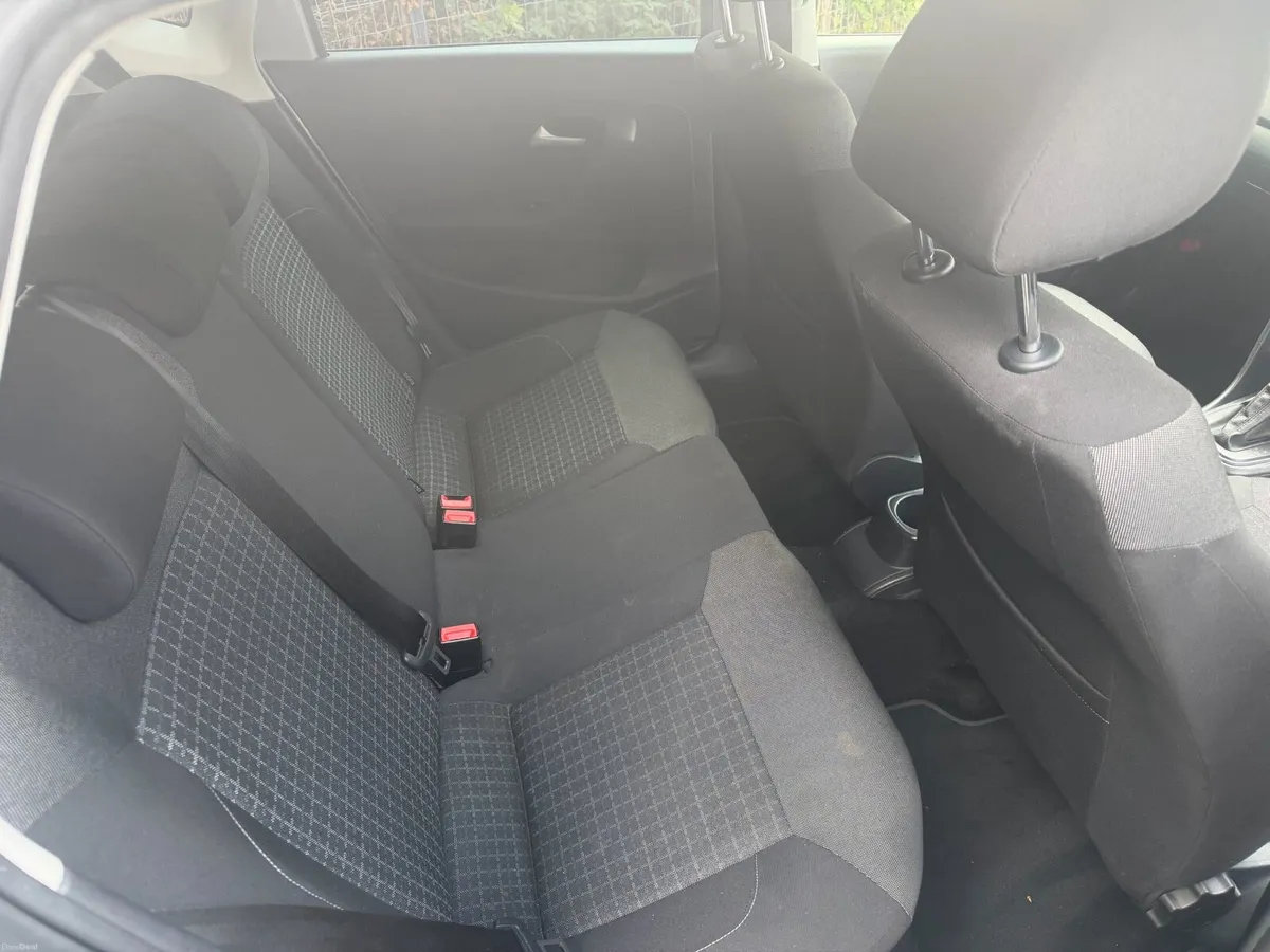 2015 Volkswagen Polo 1.2 Comfortline - Image 4
