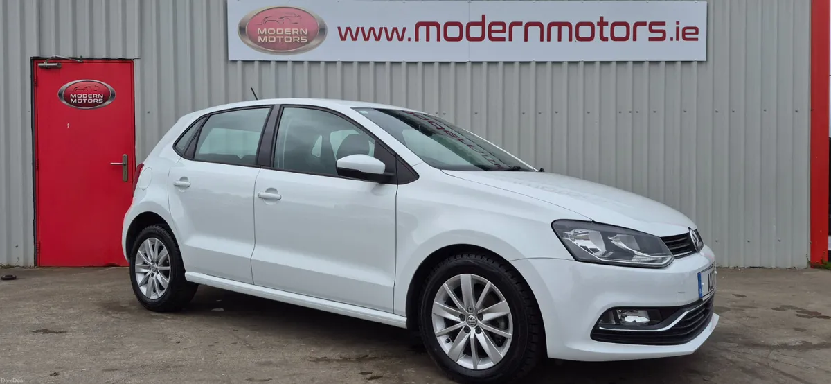 Volkswagen Polo automatic 1.2 comfortline low kms - Image 2