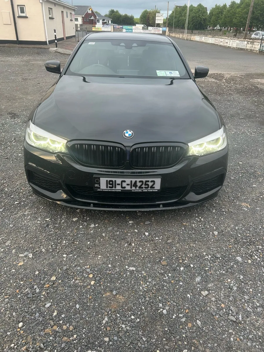 BMW 5 series hybrid (( Low mileage)) - Image 1