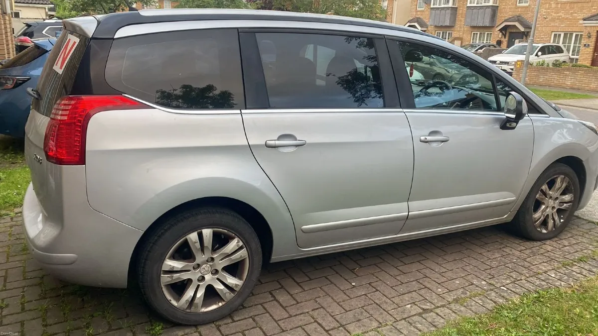Peugeot 5008 2015 1.6 Diesel | New NCT | 143k km - Image 2