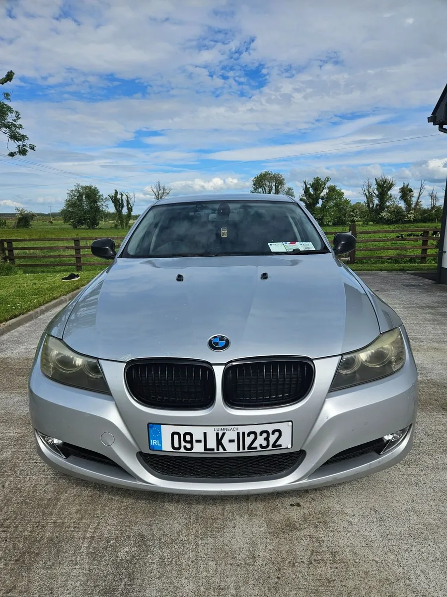 BMW 3-Series 2009 LCI Business Edition NewNCT/Tax - Image 1