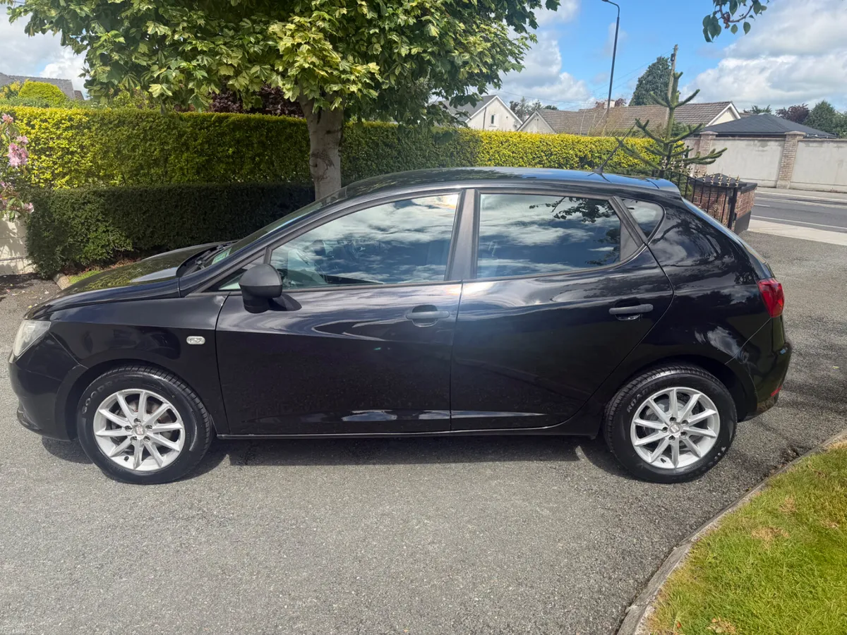 SEAT Ibiza 2014 Nct 8/27 tax 1/27 low kilometres - Image 4