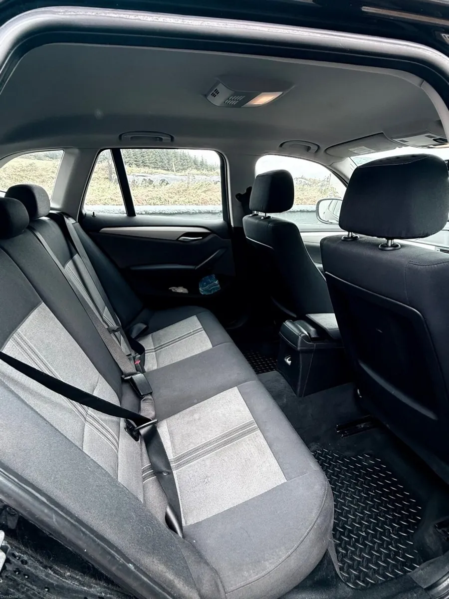BMW X1 sDrive 18d 2010 - Image 2