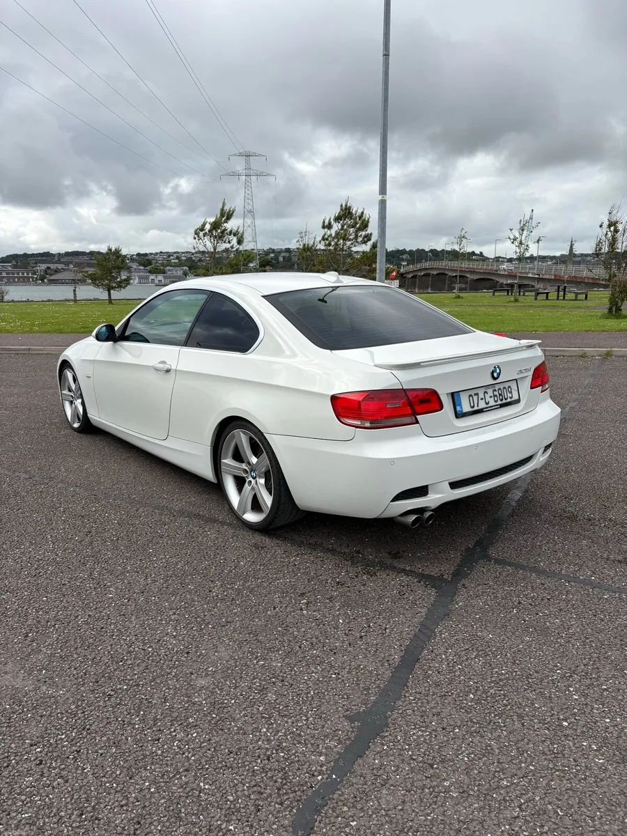 BMW 325i - Image 4