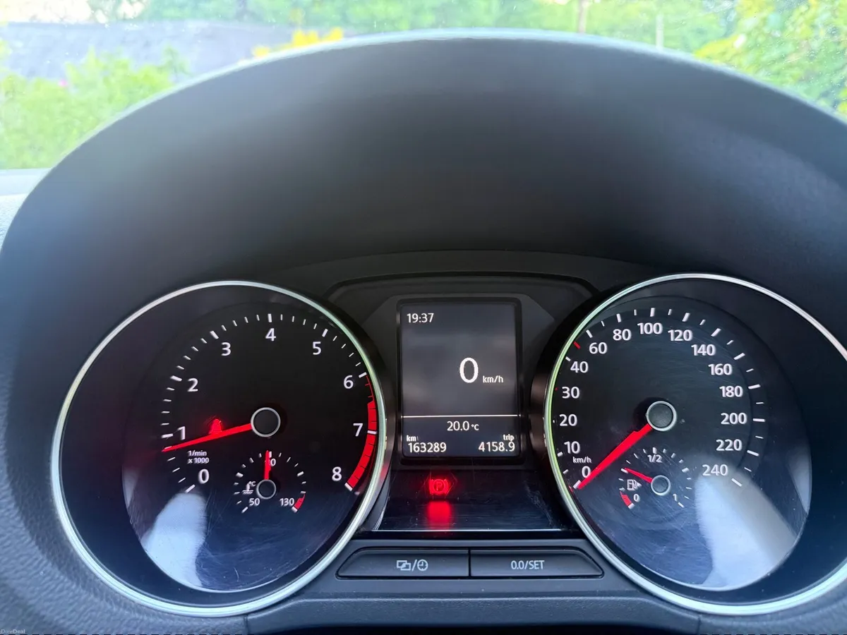 Volkswagen Polo 2015 - Image 3