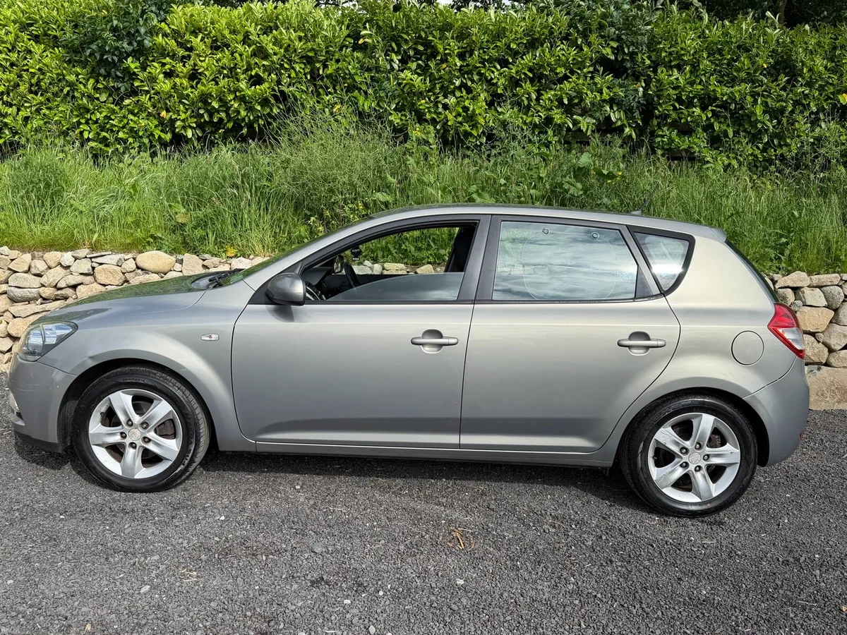 2010 Kia Ceed 1.4petrol Manual Taxed 09/26 - Image 2